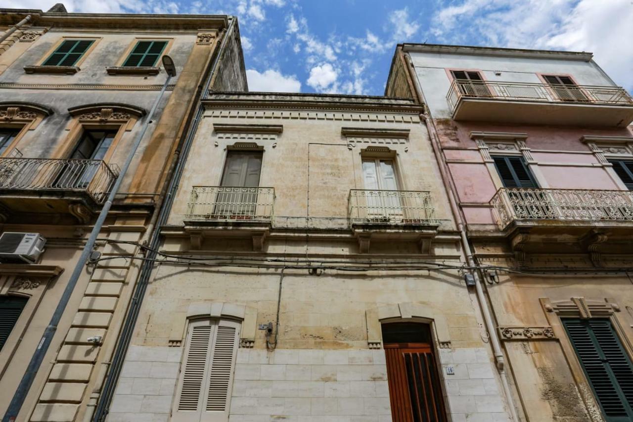 Palazzo Candido Suites & Apartments - Sit Apartment Lecce Buitenkant foto